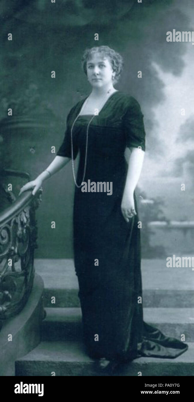 . Inglese: Francesca Stephens (1851-1915). Affondato due volte da U-20. Una volta sul Lusitania, e di nuovo quando il suo corpo è stato restituito a noi. circa 1900 668 Frances Stephens Foto Stock . Inglese: Francesca Stephens (1851-1915). Affondato due volte da U-20. Una volta sul Lusitania, e di nuovo quando il suo corpo è stato restituito a noi. circa 1900 668 Frances Stephens Foto Stock