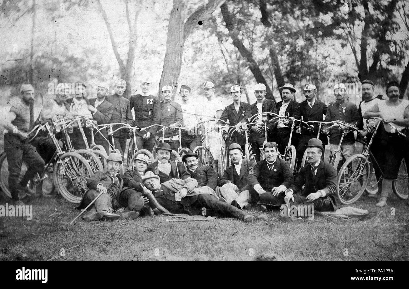 201 Bicicletta, tableau, cappello, medaglia Fortepan 12460 Foto Stock