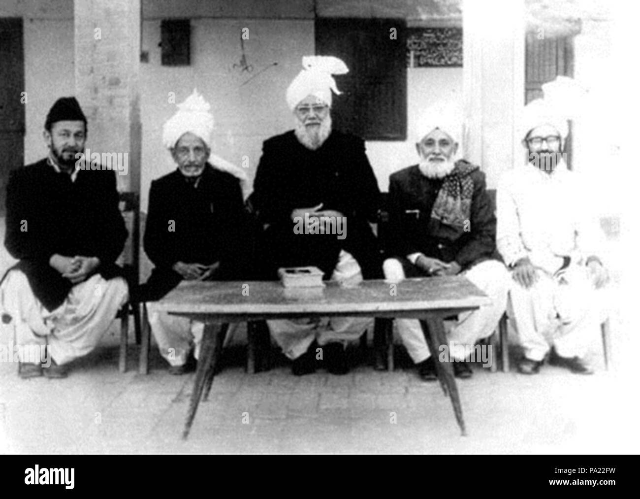 13 Ahmadiyya representers a livello nazionale Assambly 1974 Foto Stock