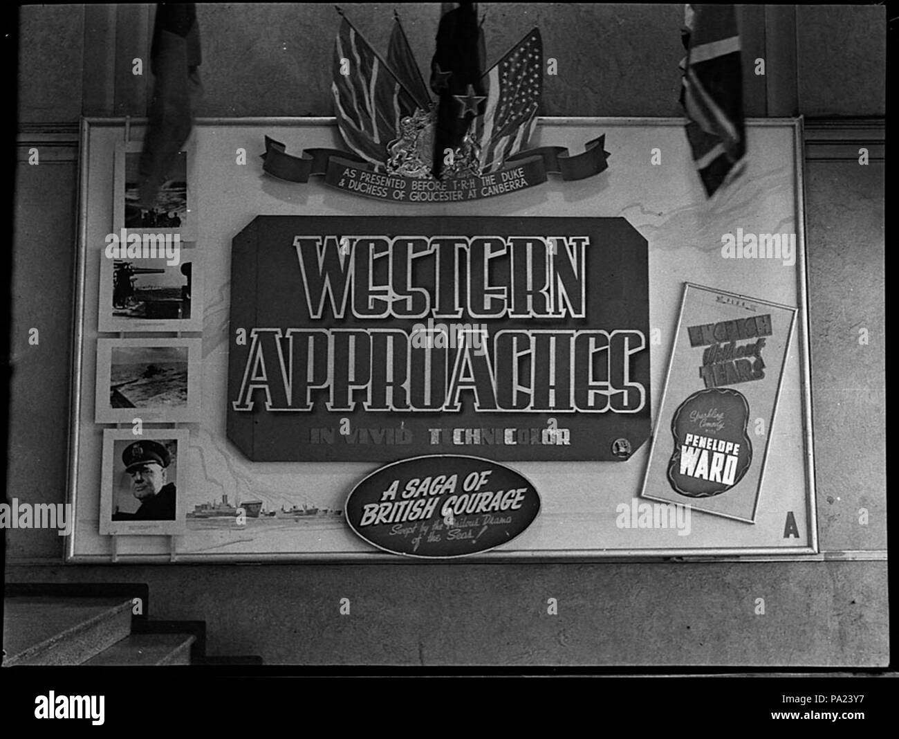 250 26454 SLNSW Premiere di approcci occidentali Embassy Theatre presi per British Empire Film Foto Stock