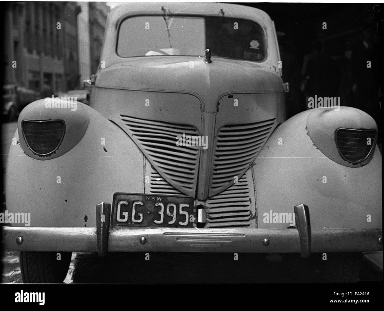 256 31630 SLNSW danneggiato automobile Foto Stock