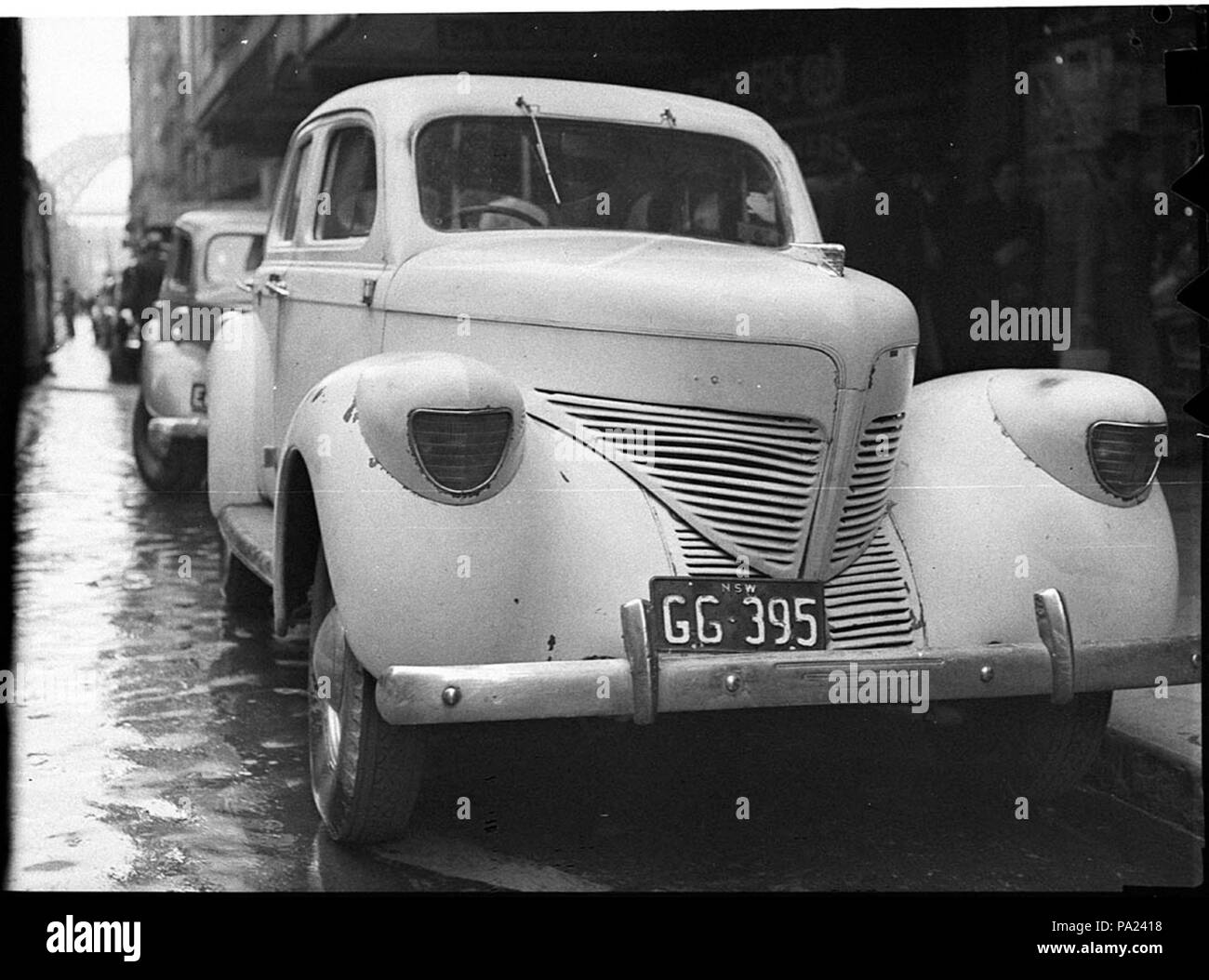 256 31627 SLNSW danneggiato automobile Foto Stock