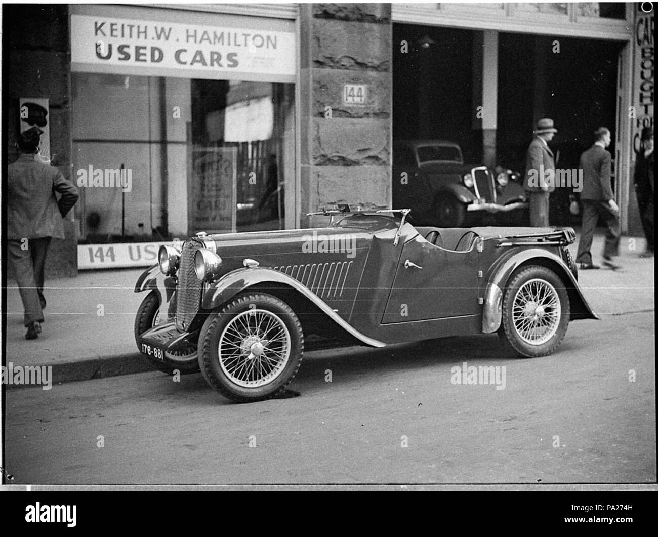 261 SLNSW cantante 36307 auto prese per Anivitti Schey per Keith Hamilton Foto Stock