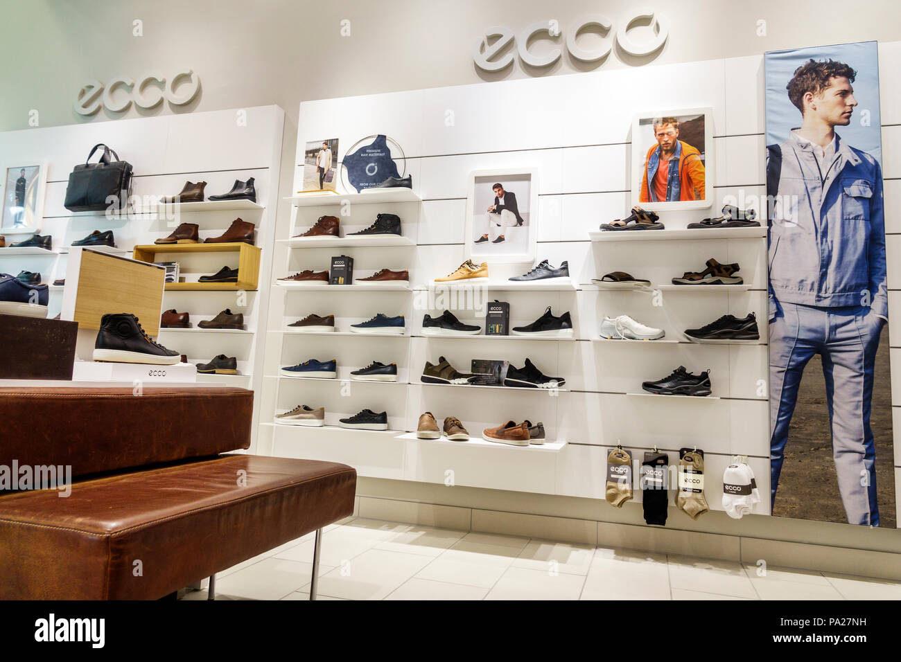 Ecco Store Immagini e Fotos Stock - Alamy