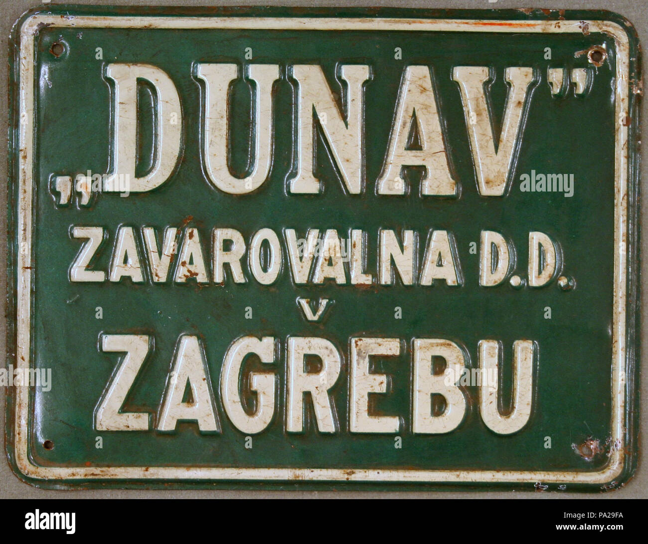 648 Fire mark per il Dunav Osiguravajuce Dionicarsko Drustvo U Zagrebu a Zagabria in Iugoslavia Foto Stock