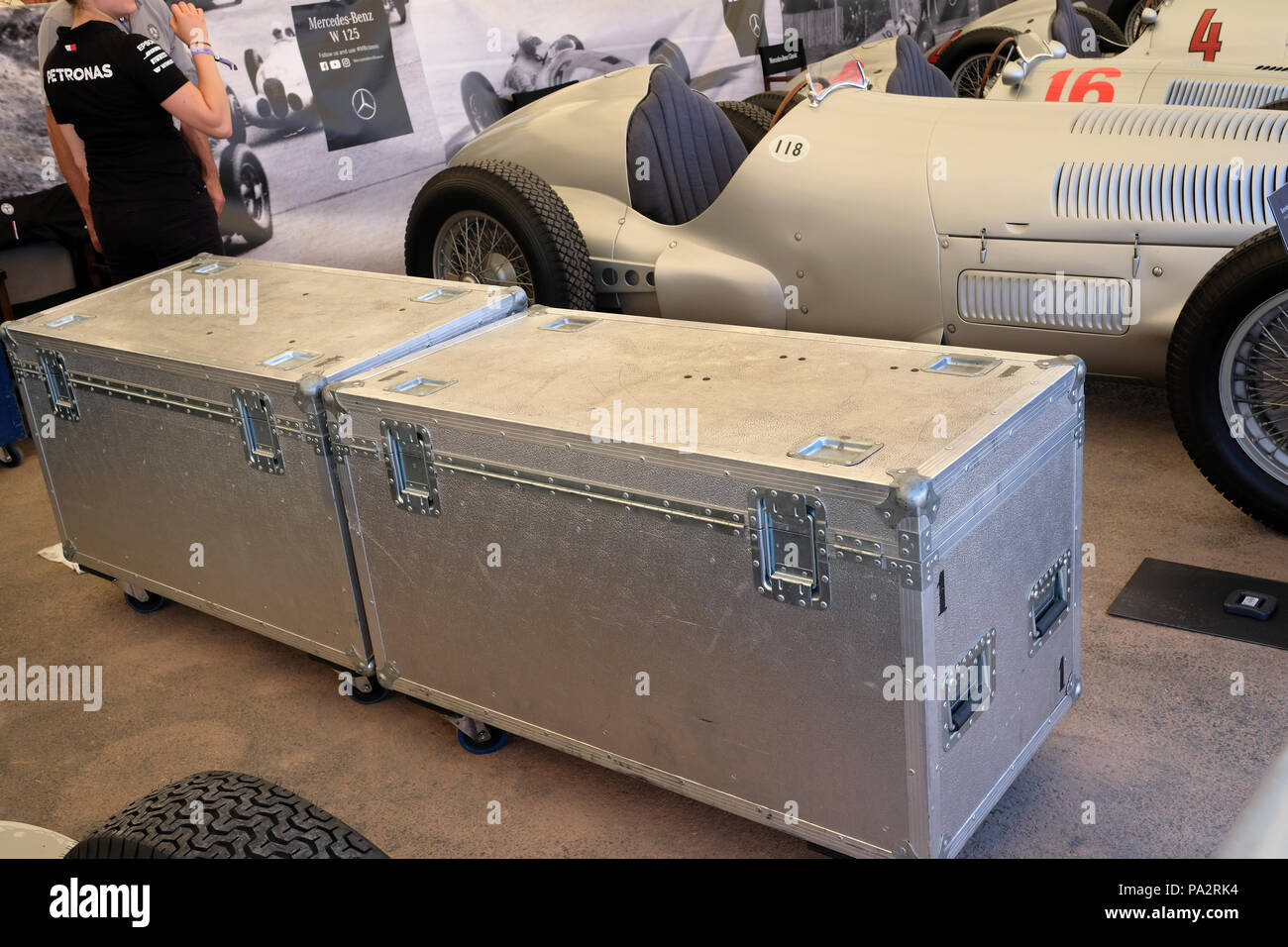 Luglio 2018 - Mercedes Benz classic car collection meccanica cassettiere portautensili - XXV Festival di Goodwood Festival della velocità Foto Stock