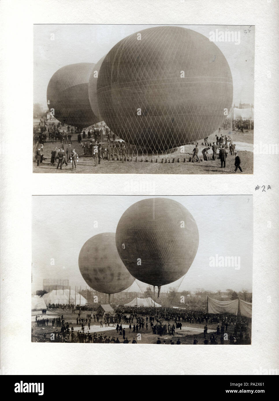 359 folla guarda ascensioni al Gordon Bennett aria gare in Forest Park, 21 Ottobre 1907 Foto Stock