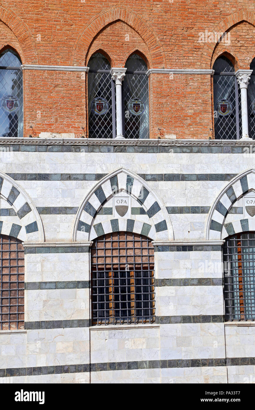 Cattedrale di Siena (Dettagli) è un borgo medievale Foto Stock