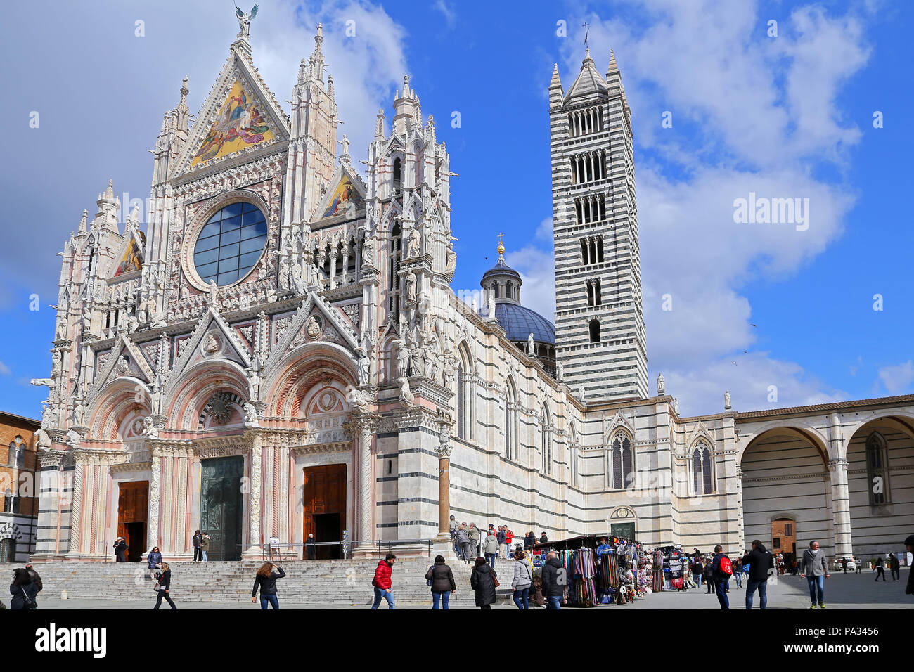 SIENA, Italia - 12 marzo 2016:Duomo di Siena è un medievale Foto Stock
