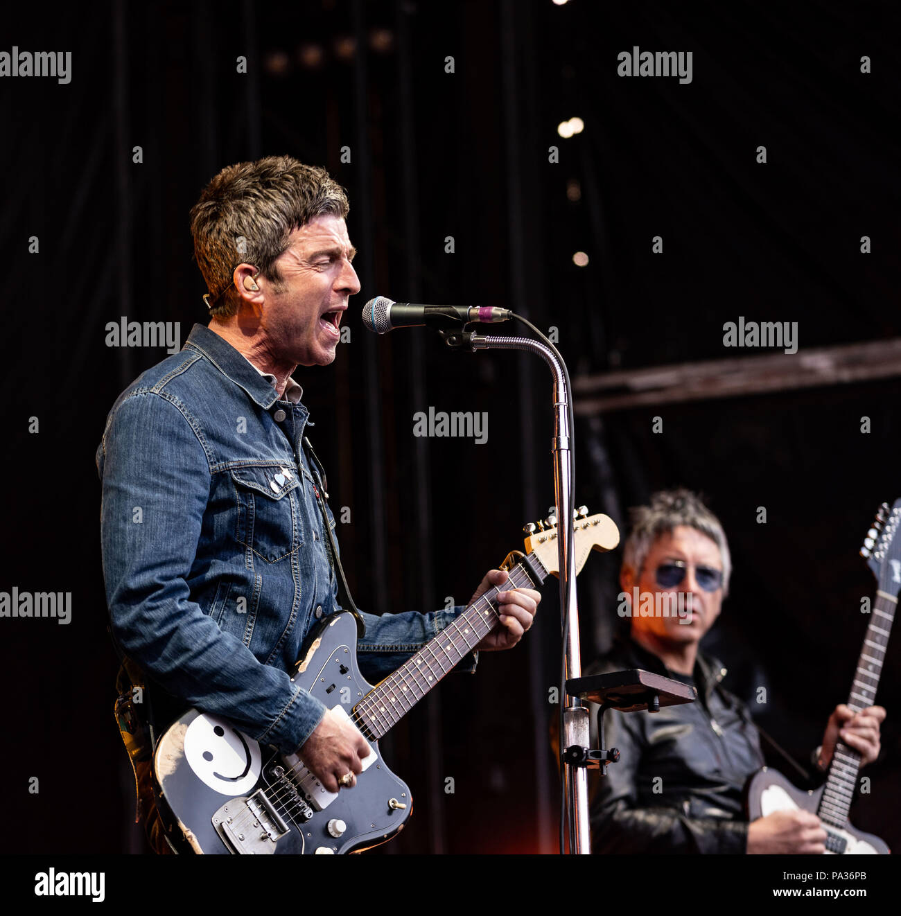 Liam Gallaghers High flying uccelli, suonare dal vivo presso il Castello di Edimburgo Luglio 2018, parte del Regno Unito ampia Tour Foto Stock