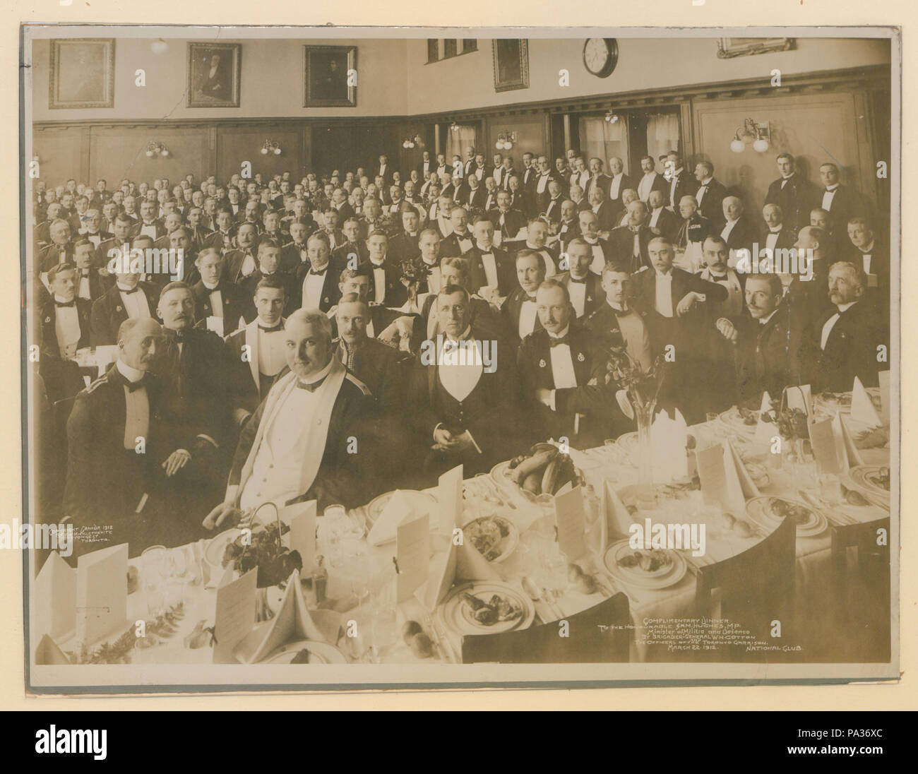 343 cena omaggio all' onorevole Sam Hughes (HS85-10-25496) originale Foto Stock