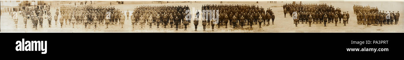 272 canadese forza expeditionary, settantesimo battaglione, Queen's Park, London, Ontario, 21 aprile 1916. No. 495 (HS85-10-32548) Foto Stock