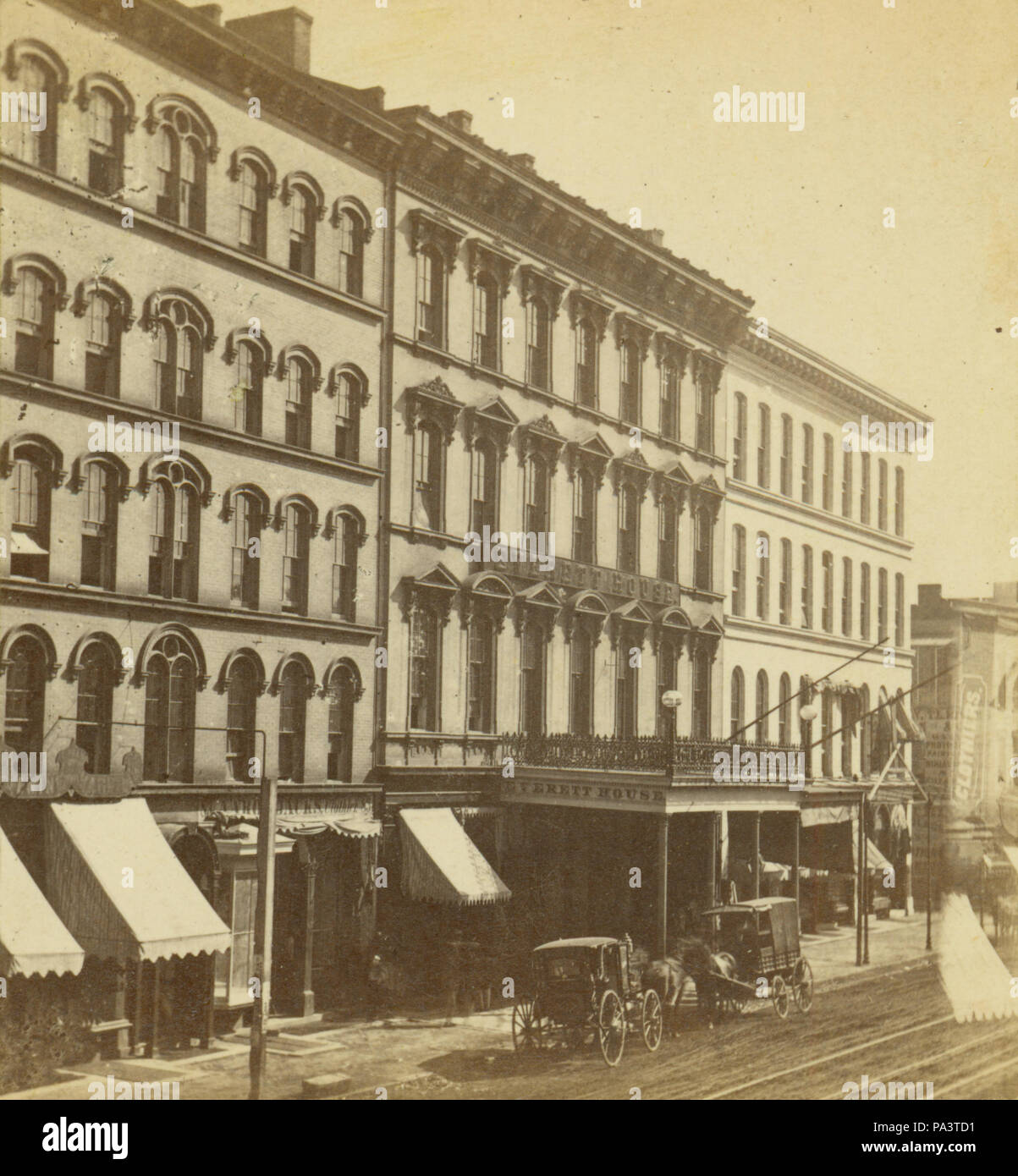 631 Everett House Hotel. Sul lato est della quarta strada tra ulivi Street e Locust Street. 90-000414 VM Foto Stock