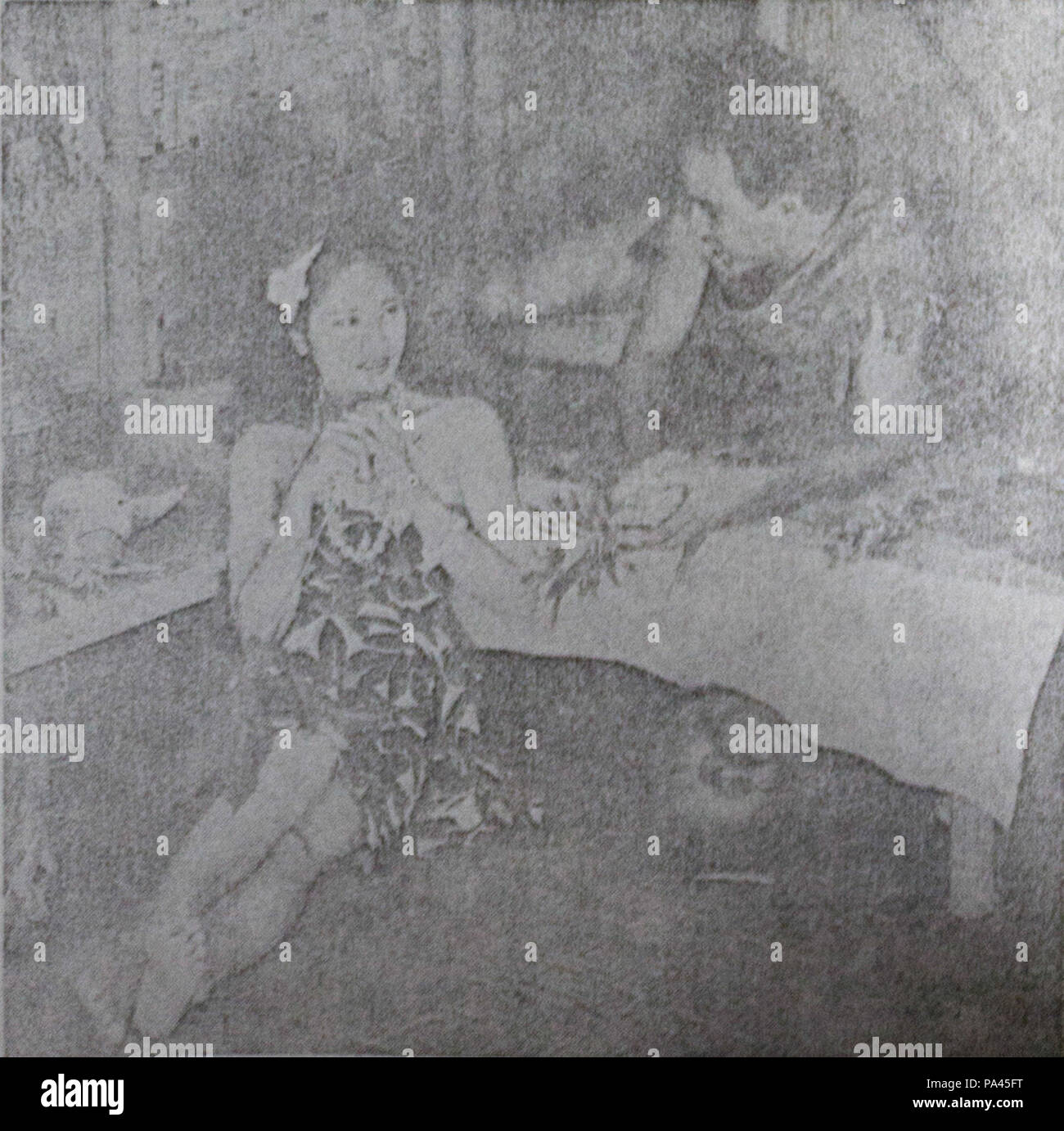 14 Air Mata Iboe Pertjatoeran Doenia dan film Oct 1941 p27 Foto Stock