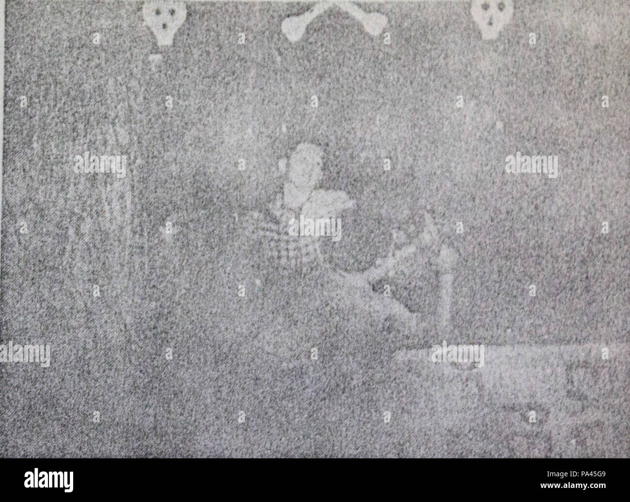 202 Poesaka Terpendam 2 Pertjatoeran Doenia dan film Oct 1941 p40 Foto Stock