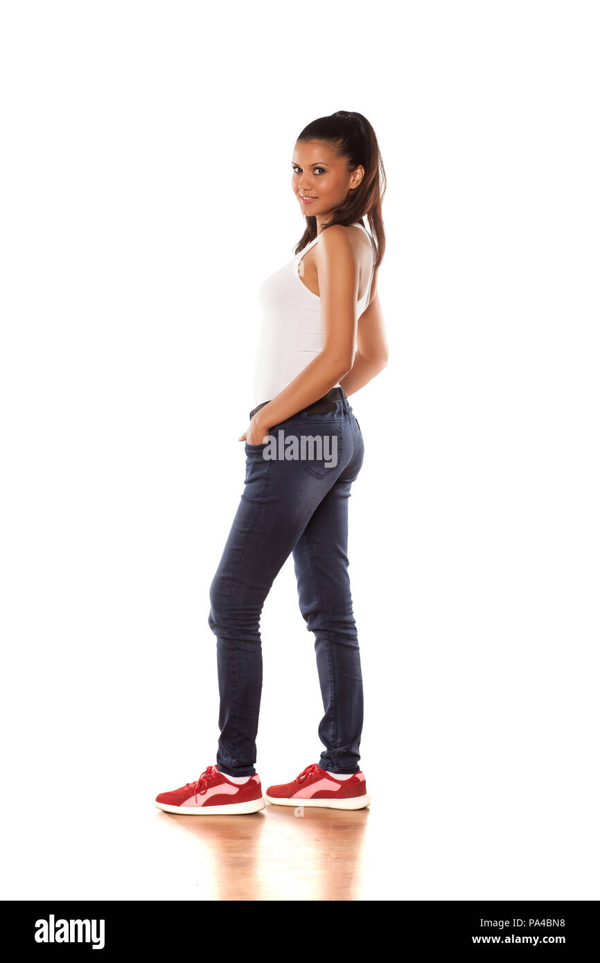 Giovani carino latina in jeans Foto stock - Alamy