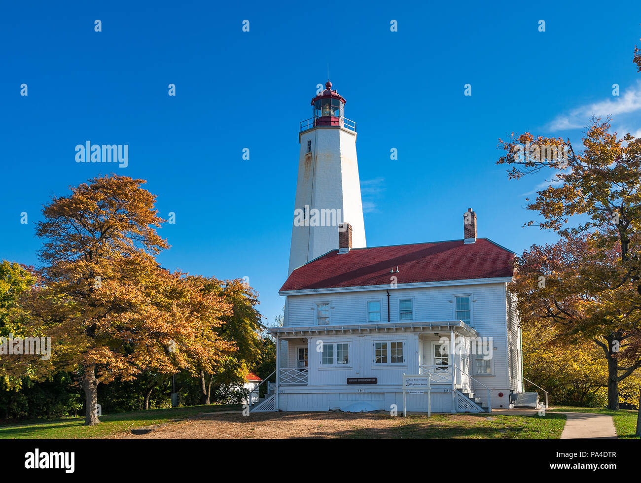 Sandy Hook Lighthouse, Sandy Hook, New Jersey, USA. Più antico faro di lavoro negli Stati Uniti. Foto Stock