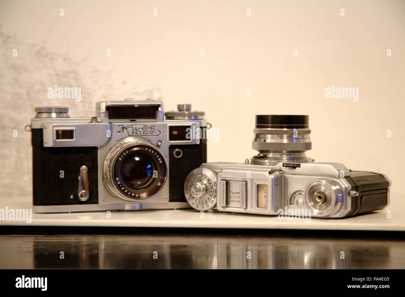 Una coppia di Kiev vintage/Contax fotocamere foto Foto Stock