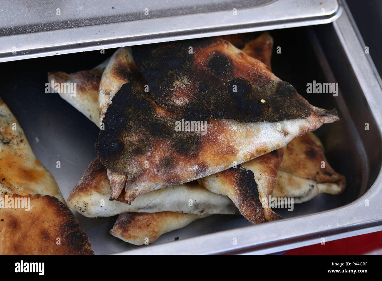 Fatayer, un libanese Torta di Spinaci Foto Stock