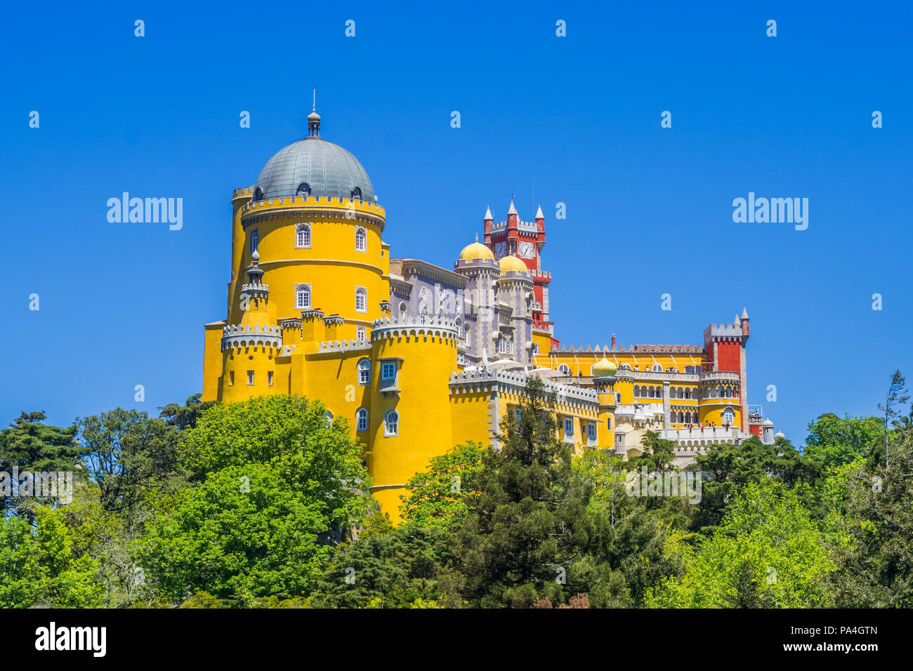Colorate Pena di Sintra National Palace (Palacio da Pena) Foto Stock