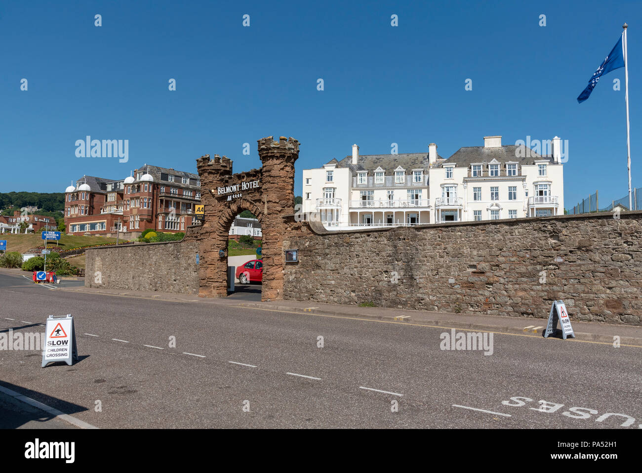 Sidmouth una popolare località balneare in East Devon, Inghilterra, Regno Unito. Due hotel a quattro stelle Victoria e Belmont Foto Stock