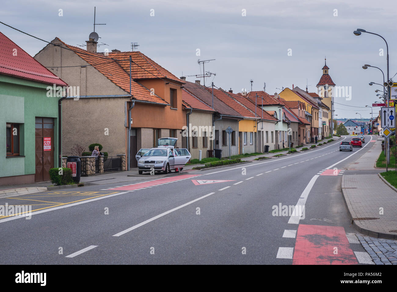 Via Pekarska Kunovice nella città di Zlin la Regione della Moravia nella Repubblica Ceca Foto Stock