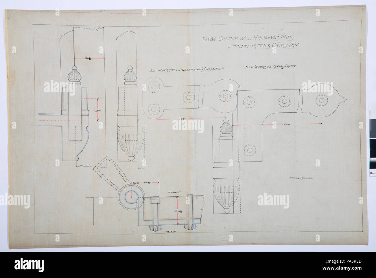 Inv.nr:LXIV:III:B.b.b.95. 22 Arbetsritning för fastigheten nr 4 Hamngatan. Ytterportens gångjärn - Hallwylska museet - 105259 Foto Stock