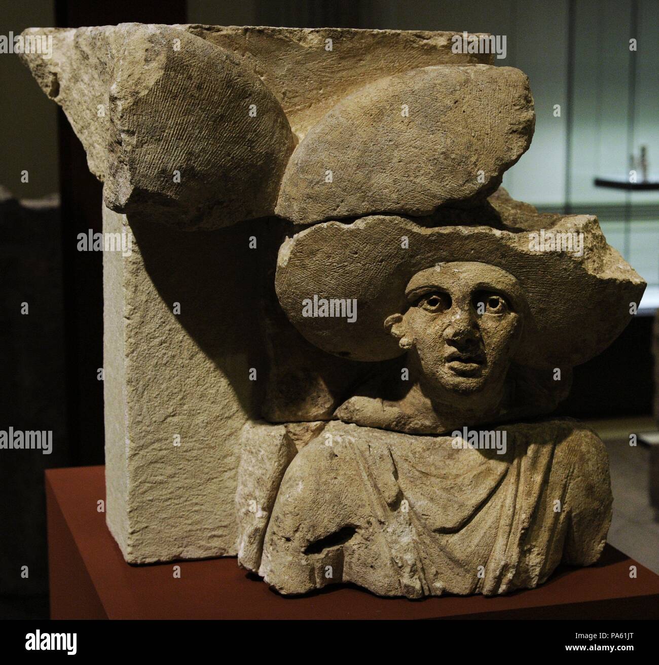 Frammento di una matrona rilievo (testa e parte superiore). Metà del secondo secolo. Calcare. Museo Roman-Germanic. Colonia. Germania. Foto Stock