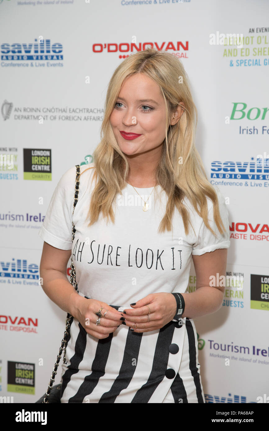 Gli ospiti frequentano intima di gala in aiuto dei London Irish Centre che offre cure, la cultura e la comunità per gli irlandesi a Londra con: Laura Whitmore dove: Londra, Regno Unito quando: 19 giu 2018 Credit: Phil Lewis/WENN.com Foto Stock