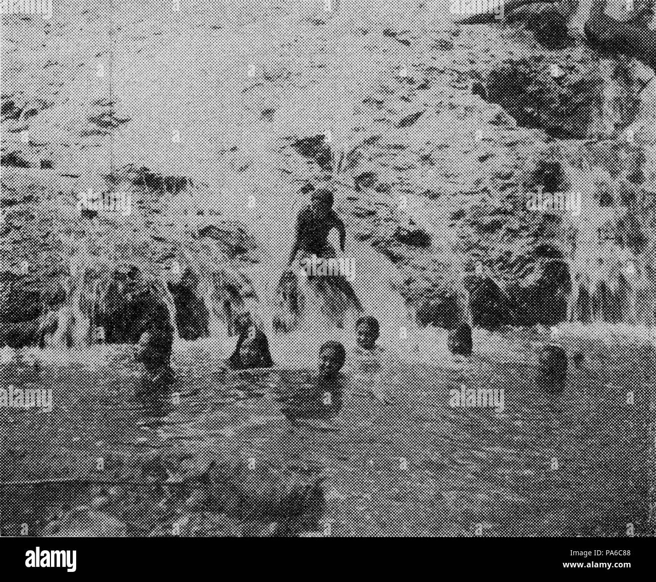 230 scena da Poesaka Terpendam 2, Moestika Timoer 66 (15 Ott 1941), p29 Foto Stock