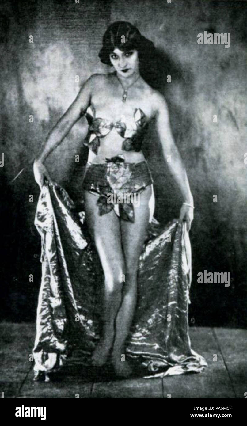 656 Firenze Normand - Nov 1921 Tatler Foto Stock