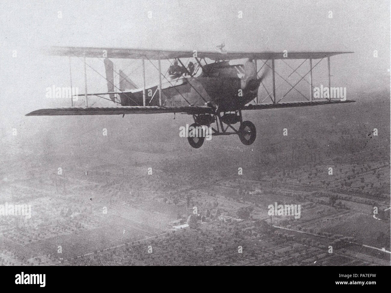 20 Ansaldo A.300 in volo, scheda aerei da guerra Foto Stock