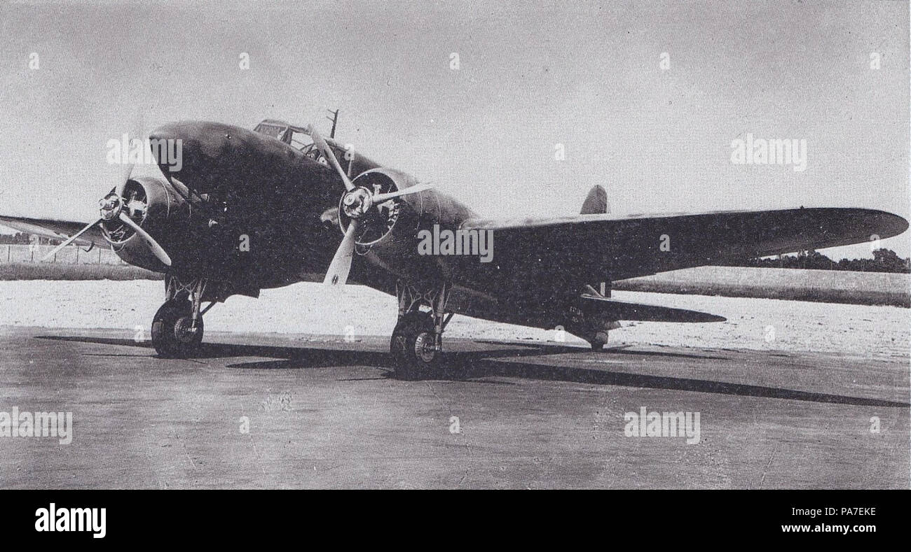 82 Fiat CR.25, scheda aerei da guerra Foto Stock
