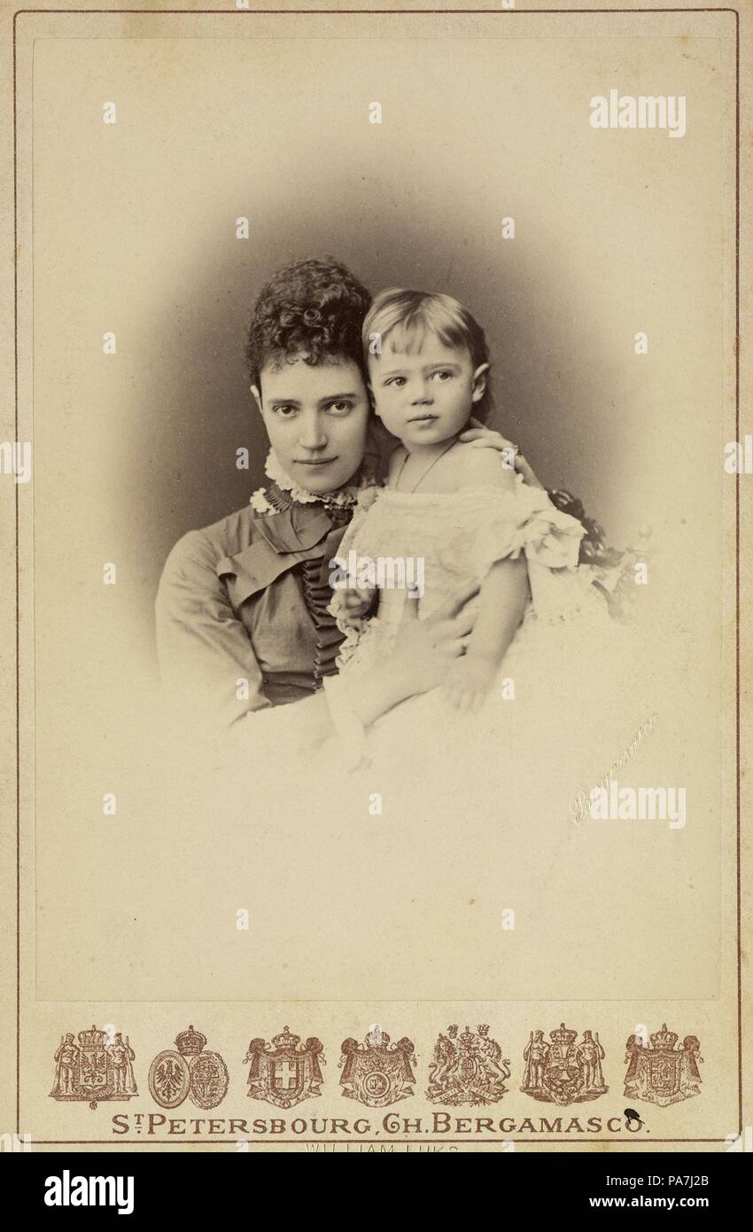 La Granduchessa Maria Fyodorovna, Principessa Dagmar di Danimarca (1847-1928) con la figlia Xenia Alexandrovna. Museo: Stato russo, film e foto di archivio, Krasnogorsk. Foto Stock