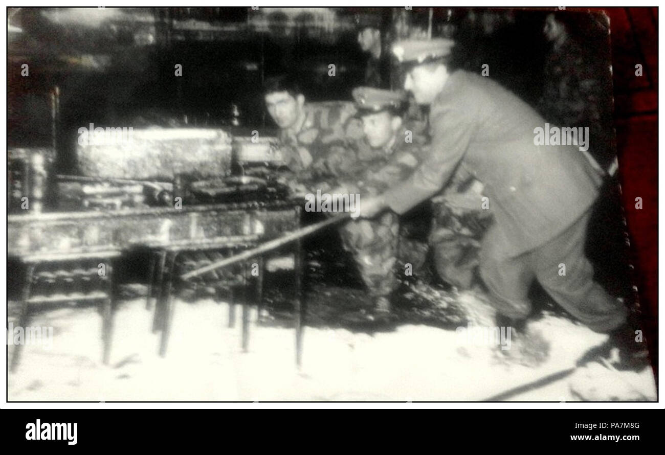 20 Angeli del Fango del 59° Corso Allievi Sottufficiali Carabinieri Foto Stock