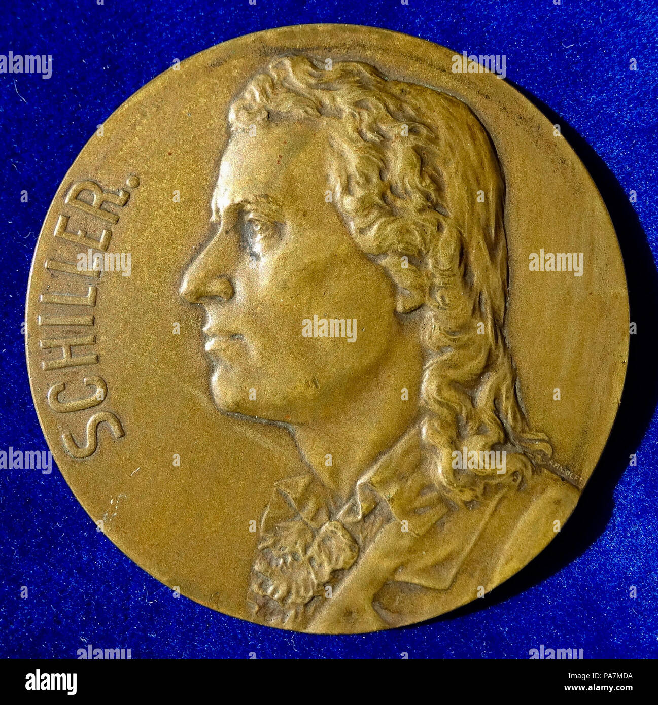 676 Friedrich Schiller, poeta tedesco e chirurgo centesimo anniversario della morte, Art Nouveau Medal 1905 di A.M. Wolff, retromarcia Foto Stock