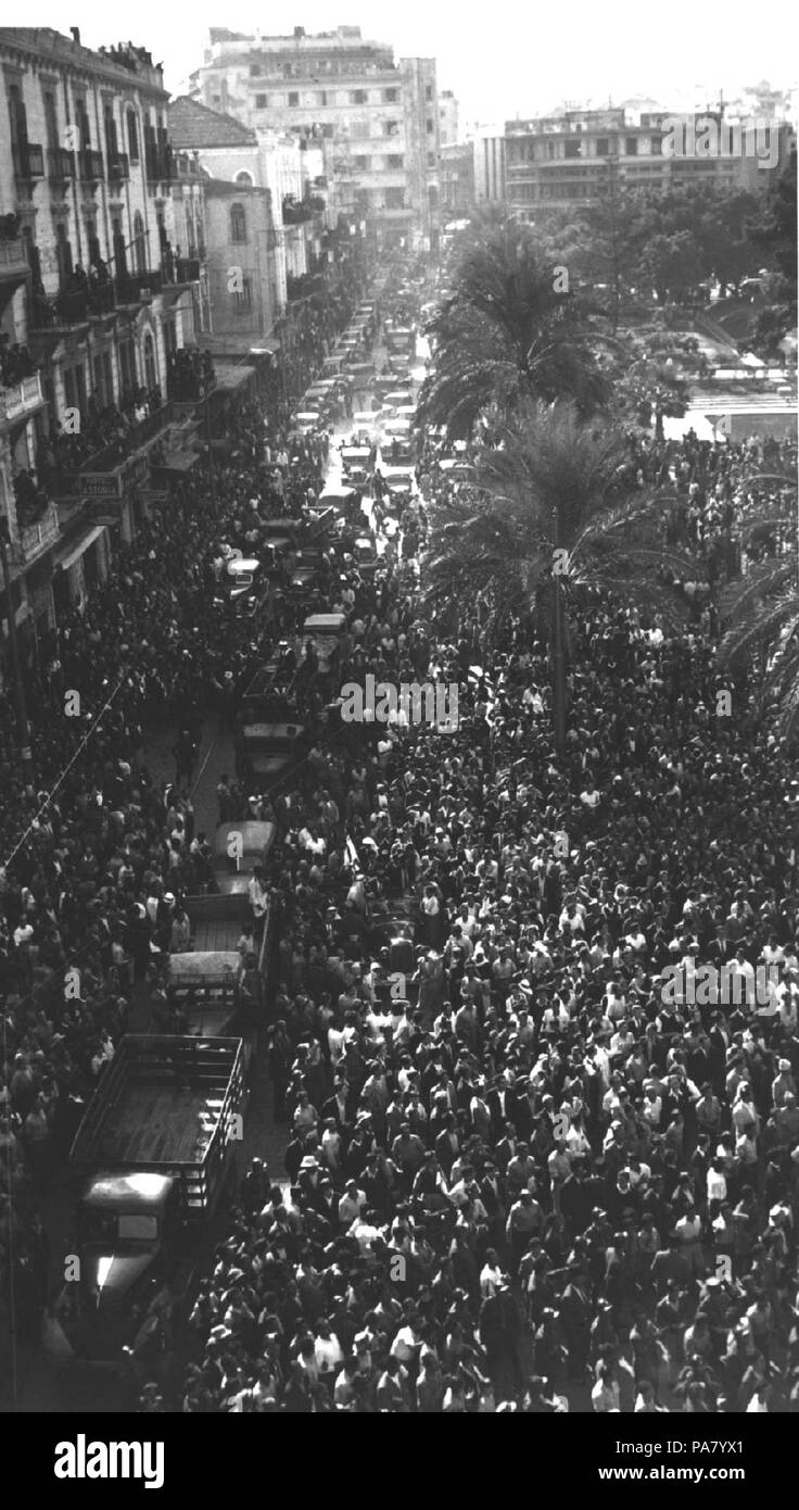 31 Beirut è la Piazza dei Martiri durante celebrazioni per il rilascio da parte dei Francesi del Libano il governo da Rashayya prigione il 22 novembre 1943, il giorno del Libano l'indipendenza. Adib Ibrahim Foto Stock