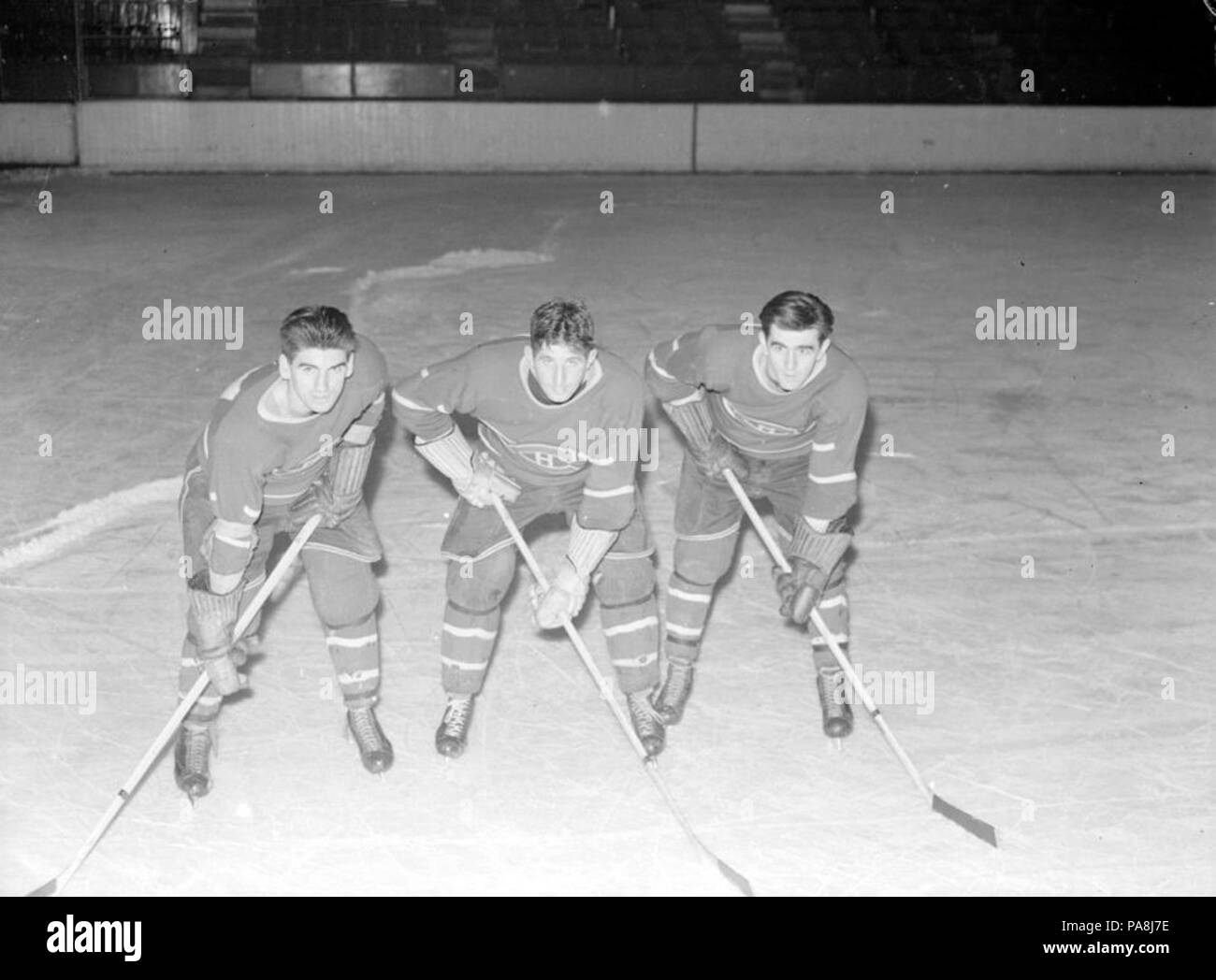 114 Hockey. Canadiens. Osso rotto la linea- Maurice Richard; Elmer lach; Tony Demers BAnQ Vieux-Montréal P48S1P08013 Foto Stock
