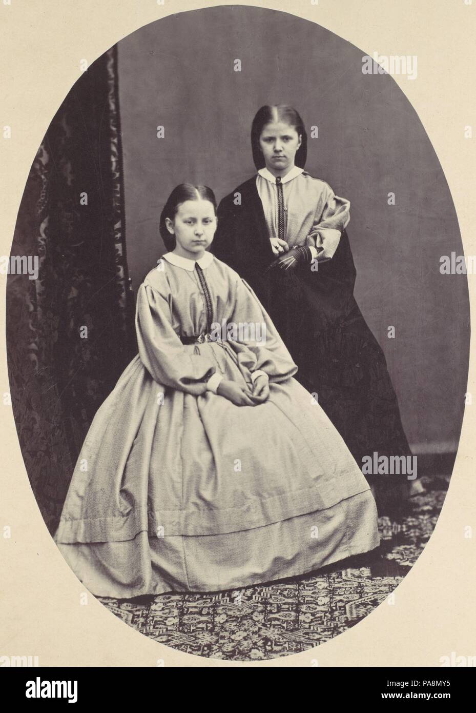 [Ritratto di due ragazze]. Artista: Franz Antoine (Austriaco, 1814-1882). Dimensioni: 20,4 x 14,5 cm. (8 x 5 11/16 in.). Data: 1850s-60s. Museo: Metropolitan Museum of Art di New York, Stati Uniti d'America. Foto Stock