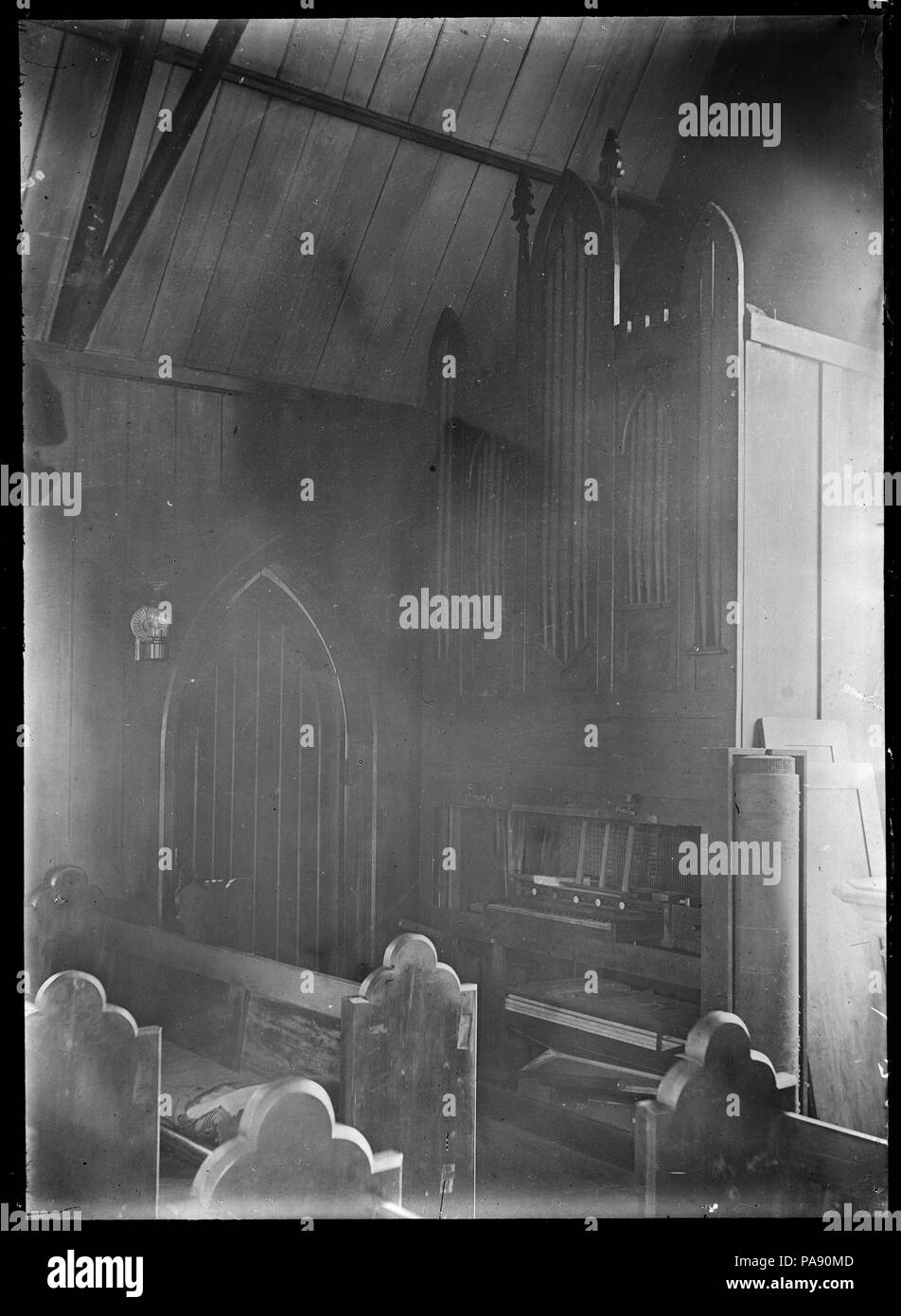 125 vista interna del Paihia chiesa nativa, regione di Northland, mostrando l'organo a canne. ATLIB 286556 Foto Stock