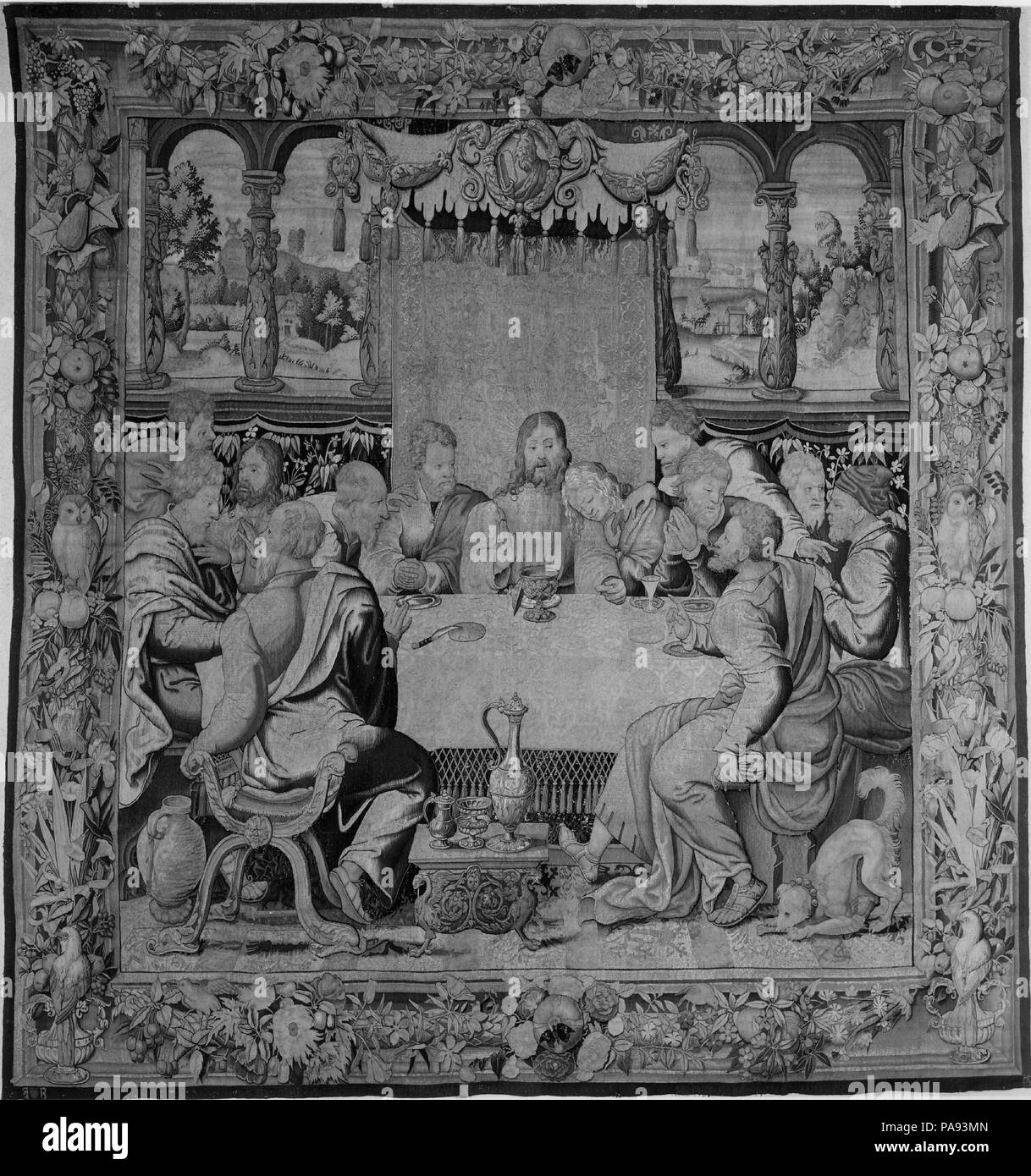 L'Ultima Cena. Artista: correlato a un 1523 stampa dell'Ultima Cena di Albrecht Dürer (Tedesco, 1471-1528 Norimberga Norimberga); relativi ad una incisione di l'Ultima Cena di Marcantonio Raimondi (italiano, argini (?) ca. 1480-prima 1534 Bologna (?); relative ai dipinti di Pieter Coecke Van Aelst (Netherlandish, Aelst 1502-1550 Bruxelles) e il suo allievo, Willem chiave; relativi a un orphrey ricamato da Bartolomeo van den Kerckhove (Judas, Cristo, vaso sul pavimento). Cultura: fiamminga di Bruxelles. Progettista: Michiel Coxie (MI) (Netherlandish, Mechelen ca. 1499-1592 Mechelen) , probabilmente. Dimensioni: H. 1 Foto Stock
