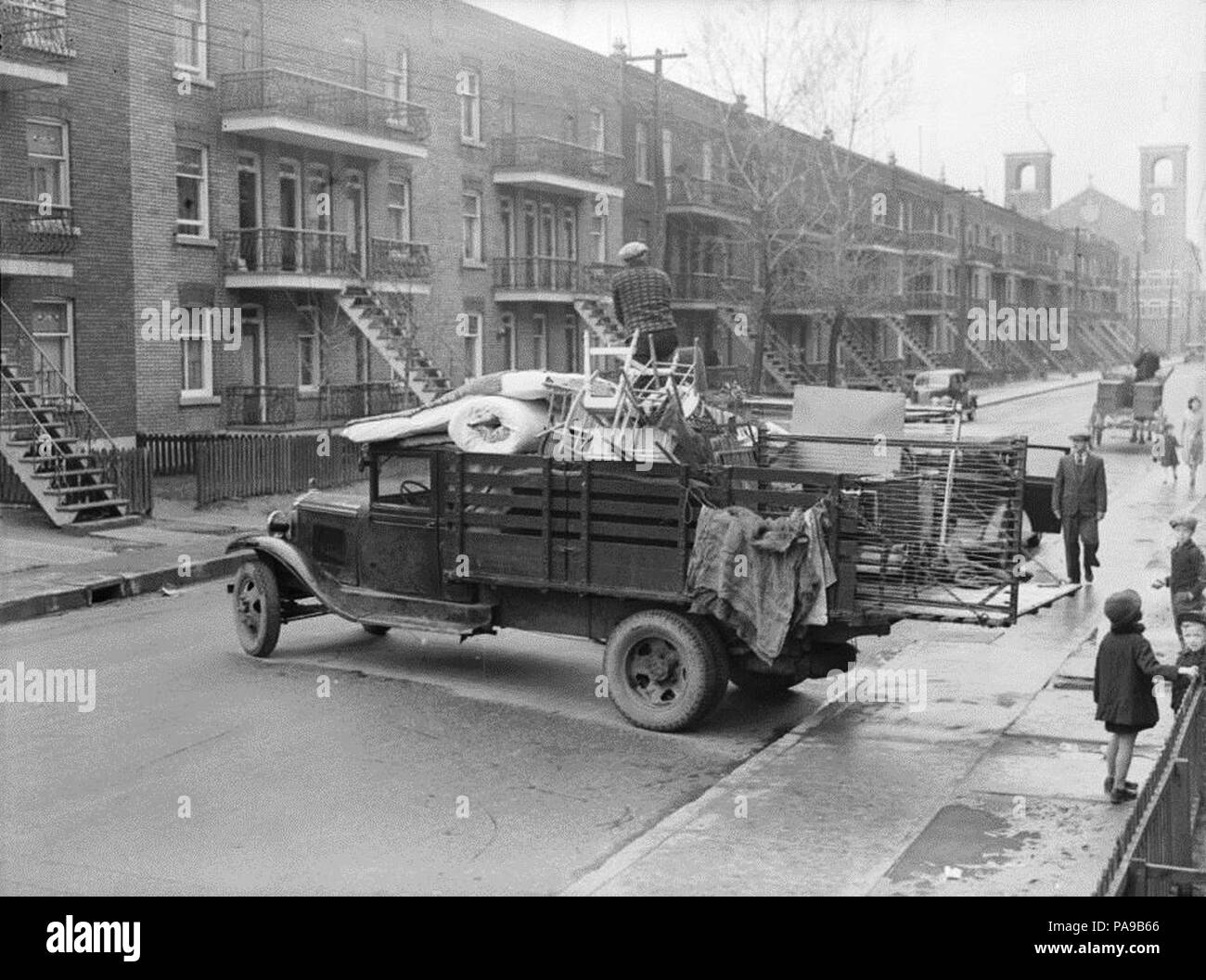 178 giorno del trasloco. 4 Ave. Verdun BAnQ P48S1P02642 Foto Stock