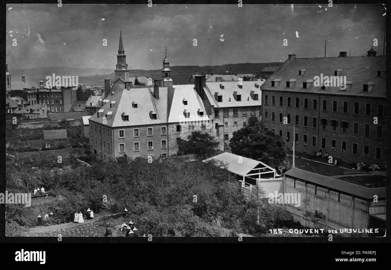 209 Quartier Vieux-Quebec - Rue Donnacona - Couvent des Orsoline BAnQ P560S1P185 Foto Stock