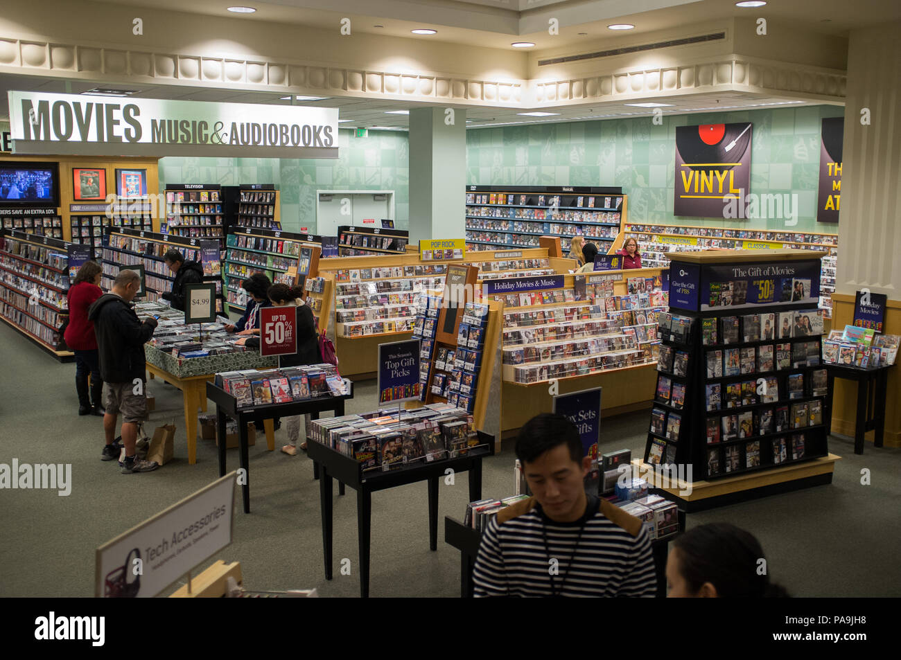 LOS ANGELES - Luglio 20, 2018: Barnes and Nobles book store in Glendale, CA Foto Stock