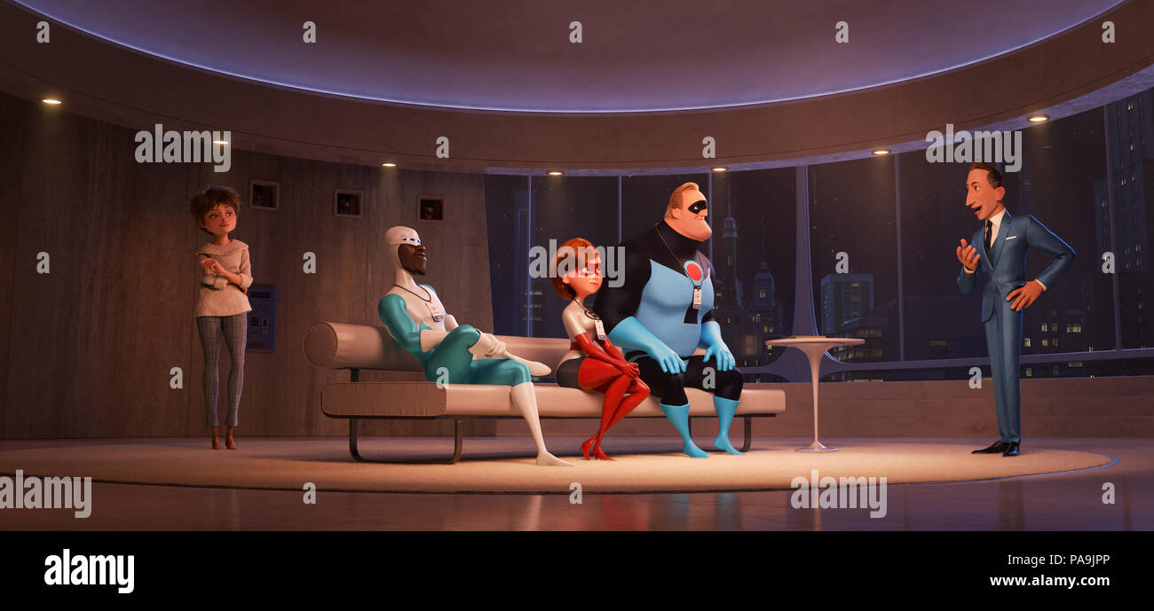 Data di rilascio: giugno 15, 2018 Titolo: incredibili 2 STUDIO: Pixar direttore: Brad Bird trama: Bob Parr (Sig. Incredibile) è lasciato alla cura di Jack-Jack mentre Helen (Elastigirl) è fuori di salvare il mondo. STARRING: Craig T. Nelson, Holly Hunter. (Credito Immagine: © Pixar/Entertainment Immagini) Foto Stock