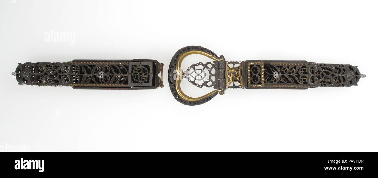 La fibbia. Cultura: francese. Dimensioni: complessivo: 11 1/8 in. (28,3 cm). Data: 1708. Museo: Metropolitan Museum of Art di New York, Stati Uniti d'America. Foto Stock