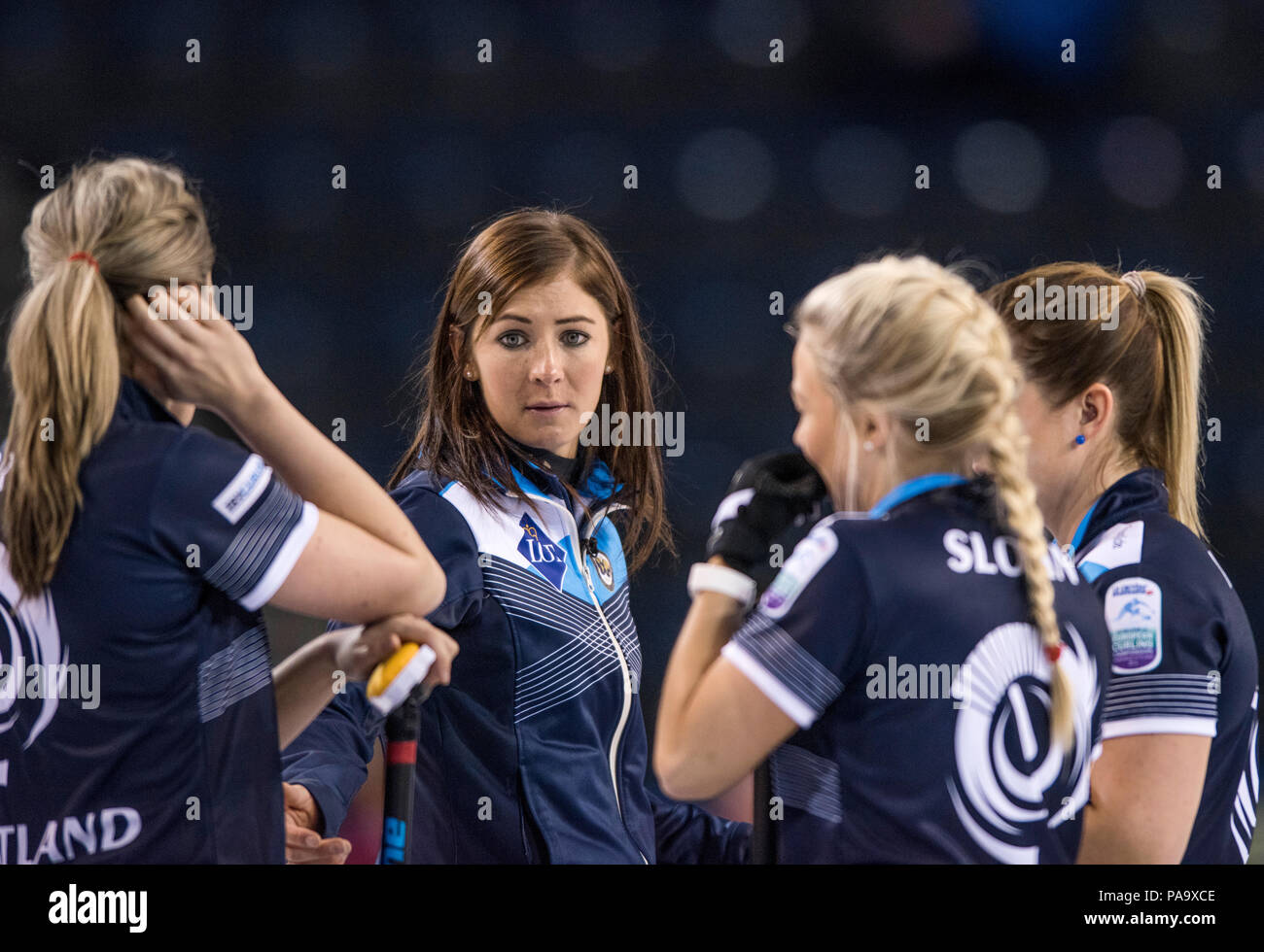 Glasgow, Scozia scozia saltare, Eve MUIRHEAD parla con il suo team durante il ''Round Robin',' Gioco, Scozia vs Russia, 'Le Gruyère European Curling Championship's", 2016 Venue, Braehead, Scozia, Giovedì 24/11/2016 © Peter SPURRIER, Foto Stock