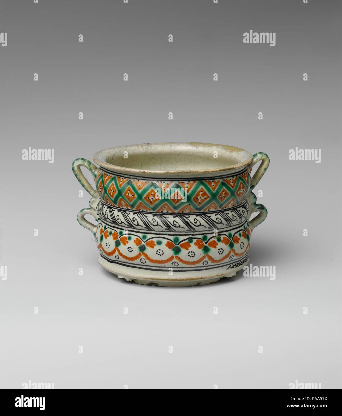 Cup. Cultura: messicana. Dimensioni: diam. 4 3/4 in. (12,1 cm). Data: ca. 1845. Museo: Metropolitan Museum of Art di New York, Stati Uniti d'America. Foto Stock