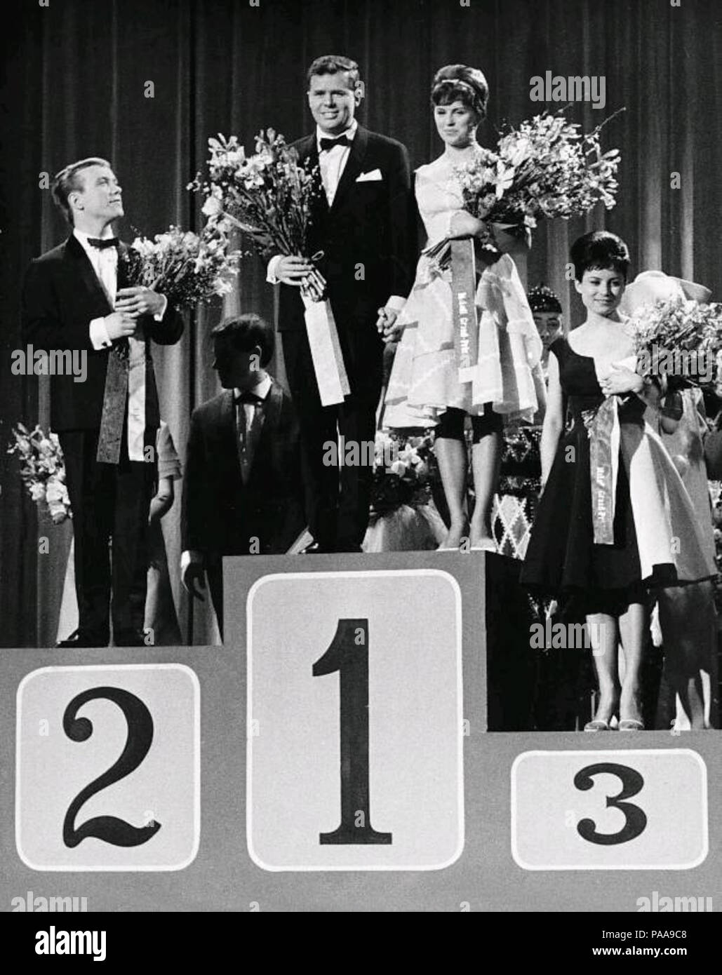 171 Melodi Grand Prix 1963 - Grethe &AMP; Jørgen Ingmann - Bjørn Tidmand - Birthe Wilke Foto Stock