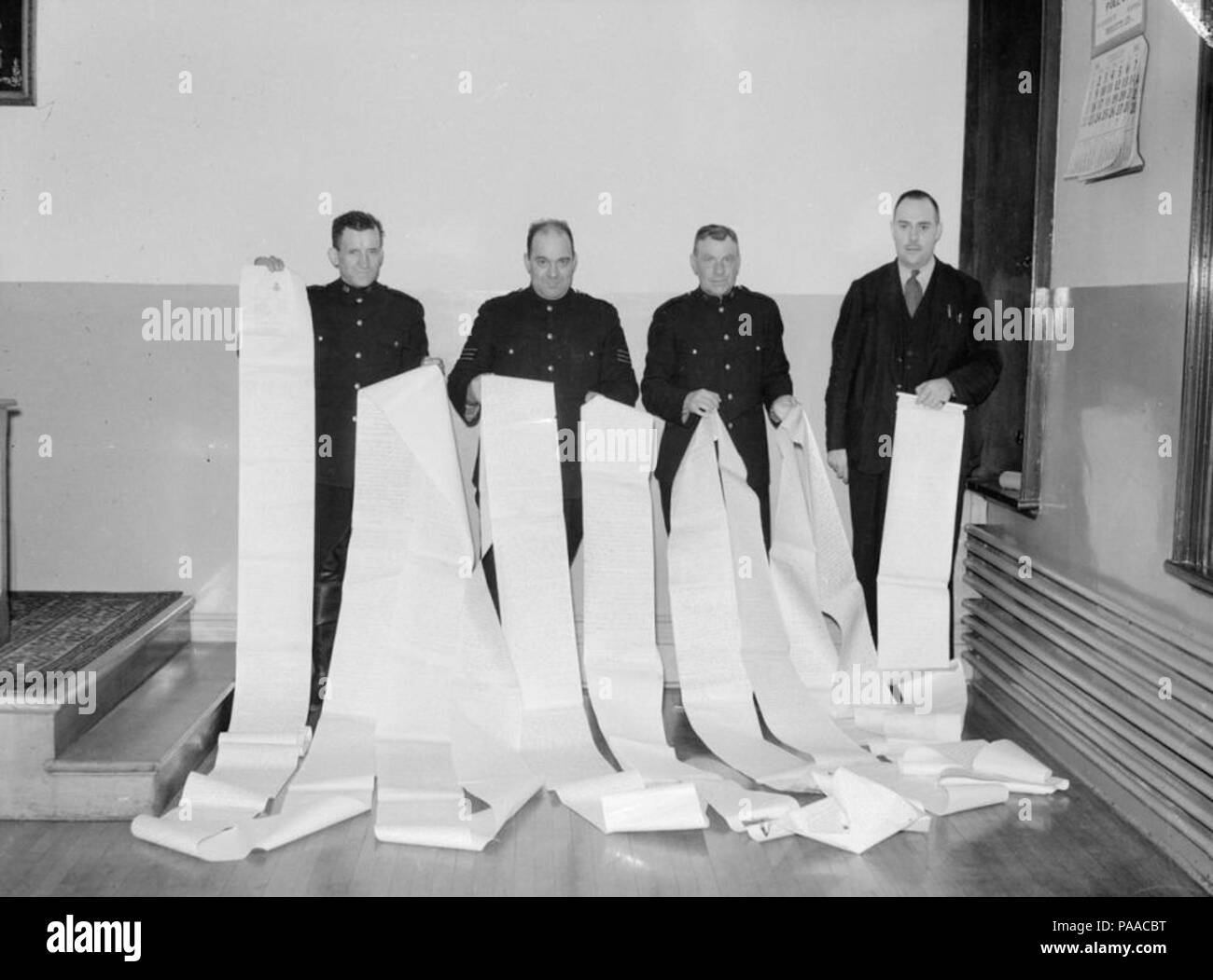 183 News. Westmount polizia scrivere lettera BAnQ Vieux-Montréal P48S1P08076 Foto Stock